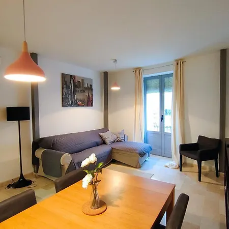 Palm Square - One Minute From The Sea! Apartamento